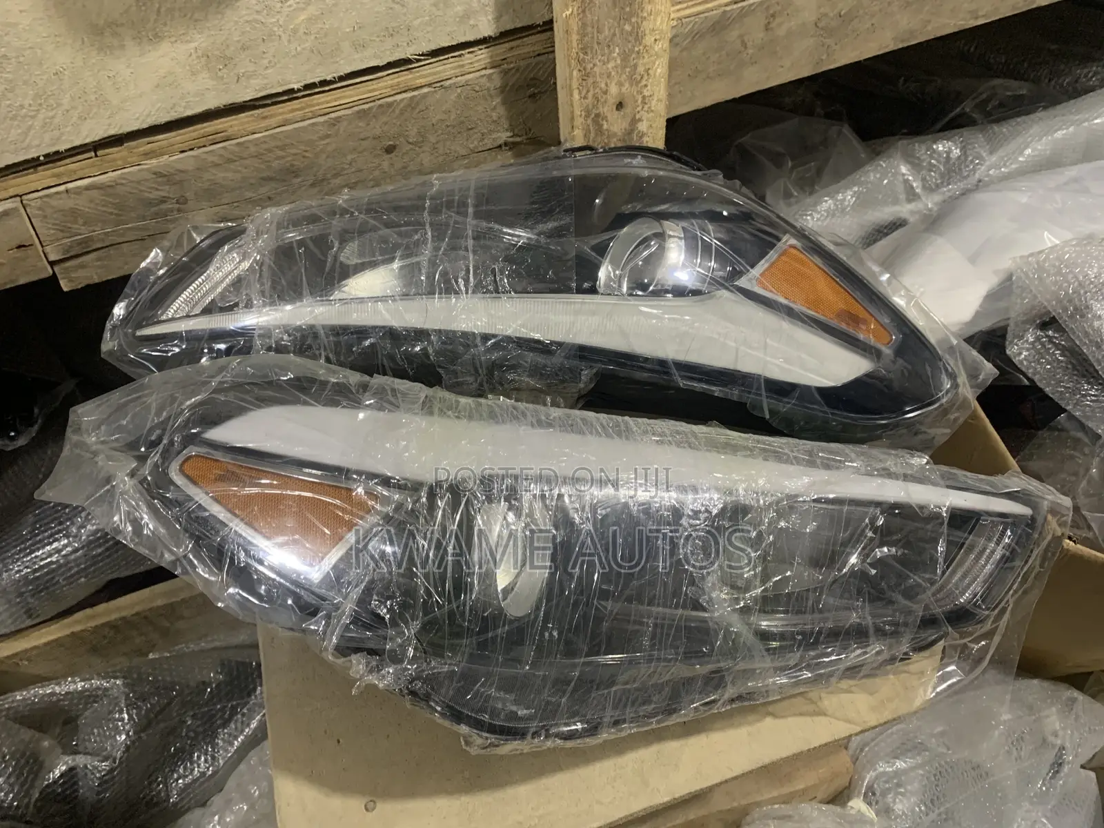 TUCSON 17 Headlight Pair LED