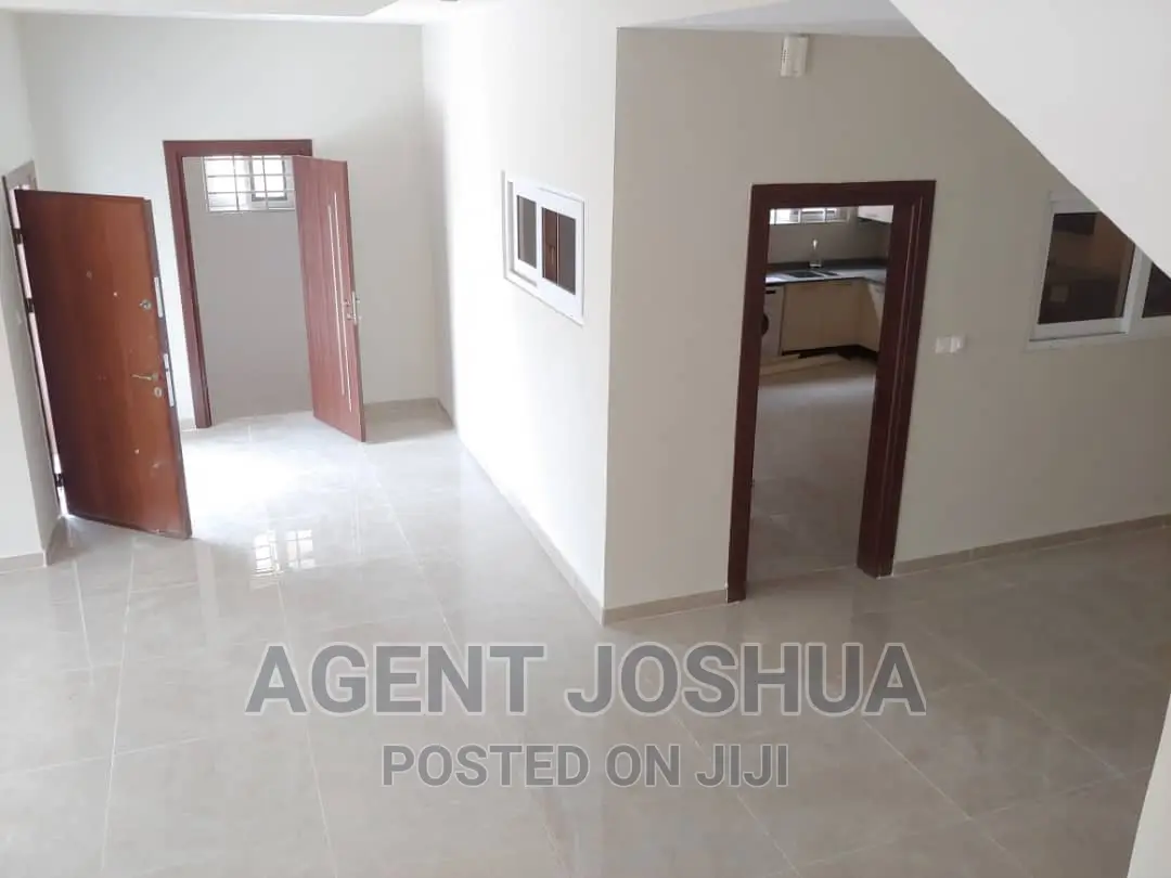 3bdrm House in Manet Court Estate for sale