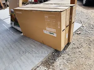 55”Bu8000 Uhd Smart Tv Cinematic Display Samsung