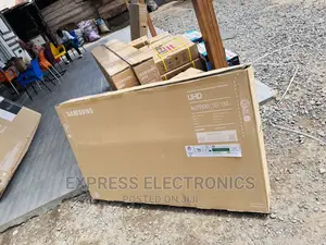 Smart Uhd Tv Stunning 55”Display Samsung Tv