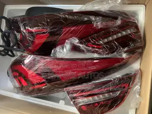 Elantra 12 Tailight Sperk Pair and Boot Light Complete