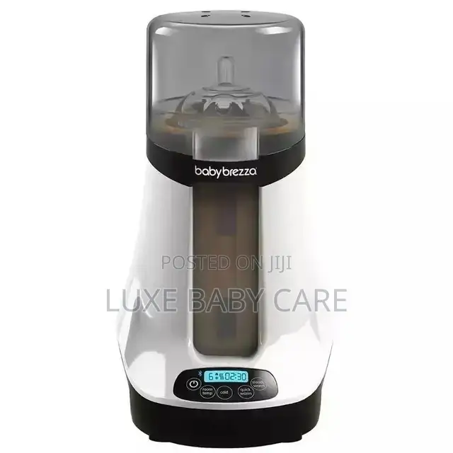 Baby Brezza Smart Bottle Breastmilk Warmer.