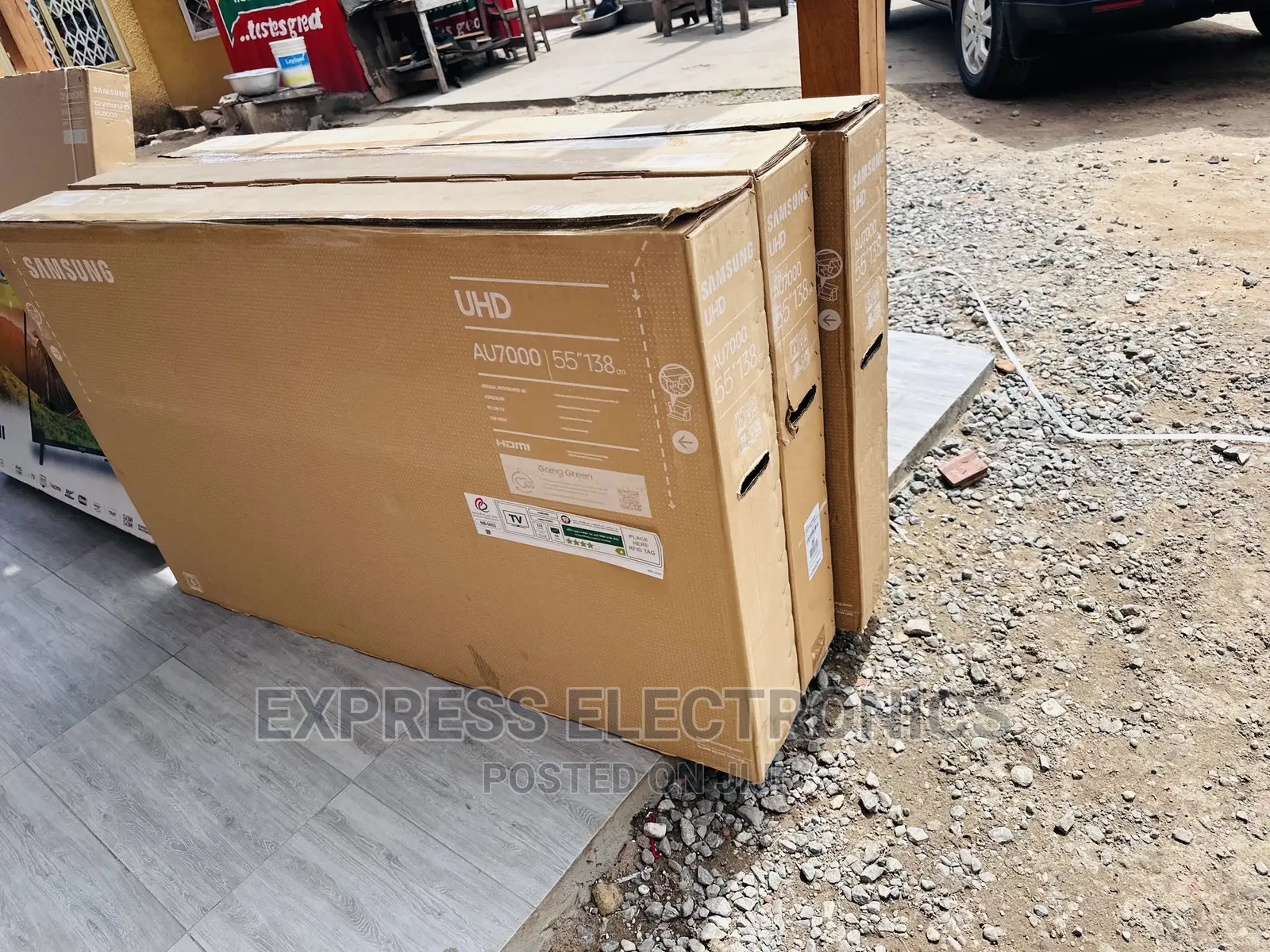 Look Very Stylish UHD Smart Samsung 55”Au7100