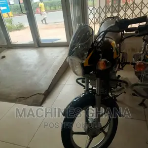 New Bajaj Boxer 125 2023 Black