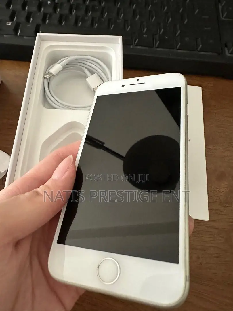 New Apple iPhone 8 Plus 256 GB Gold
