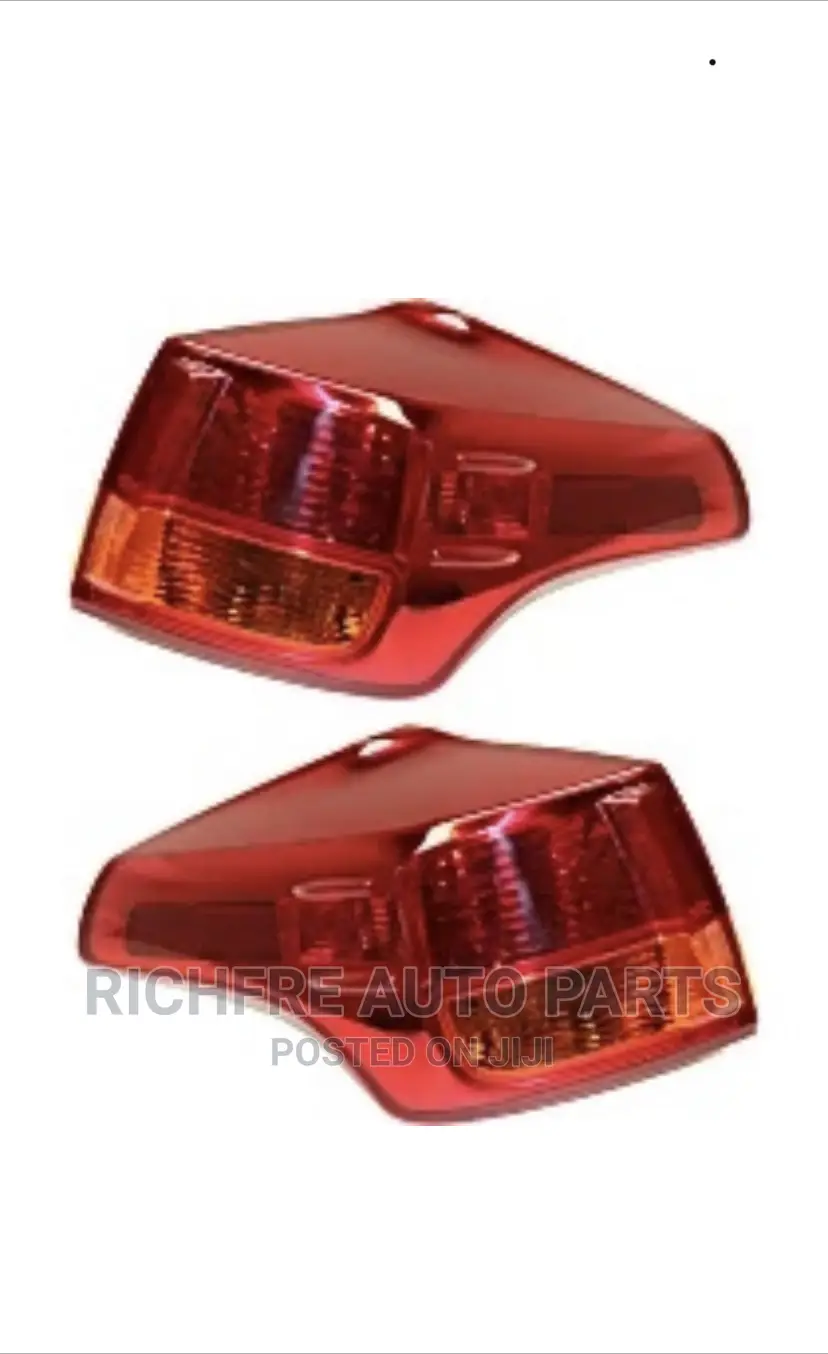 Toyota RAV4 Tail Light