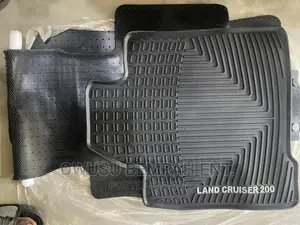 Toyota Land Cruiser 2008-15 Floor Mats
