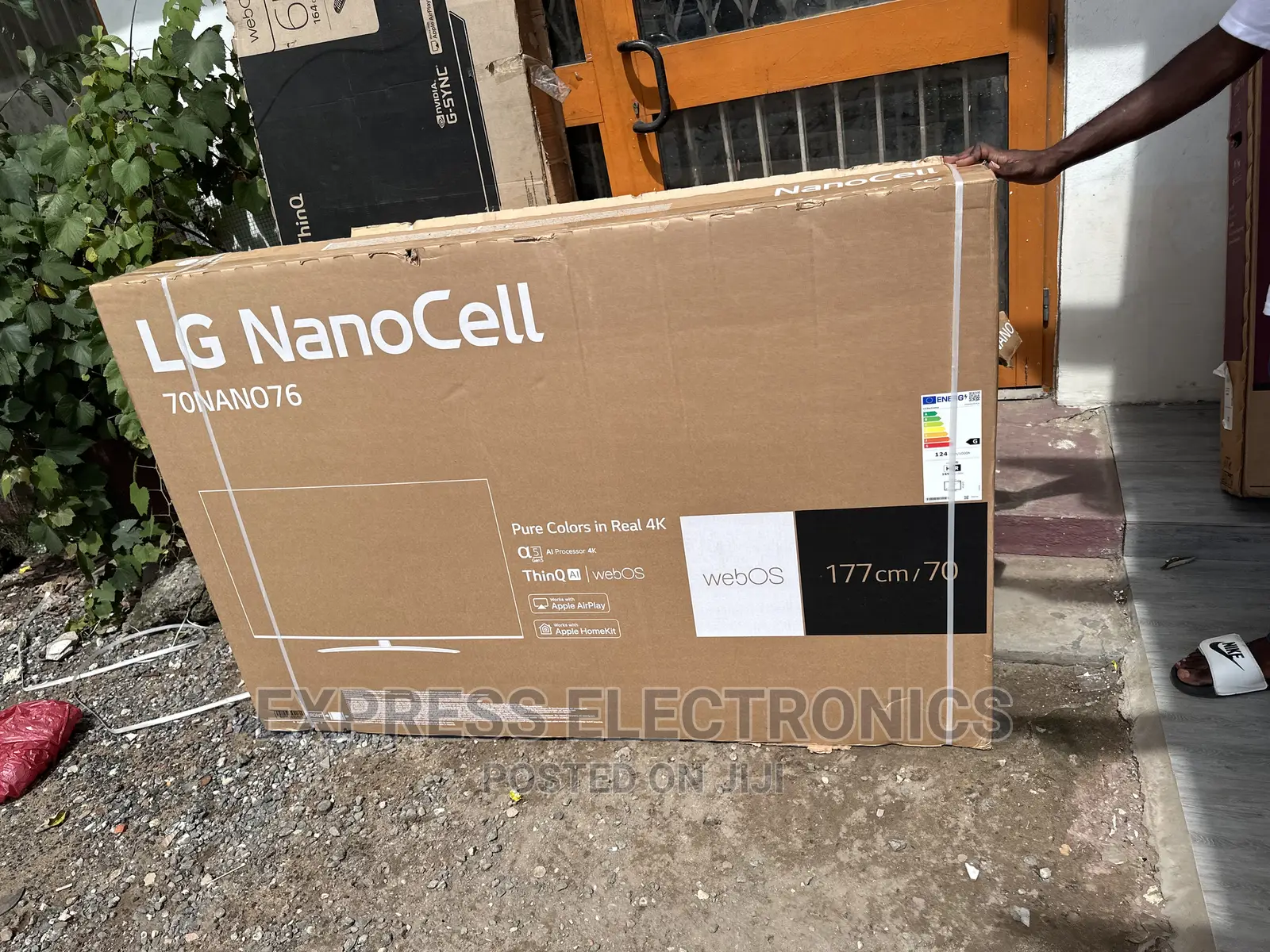Rich  UHD Smart LG Nano81 70” Tv