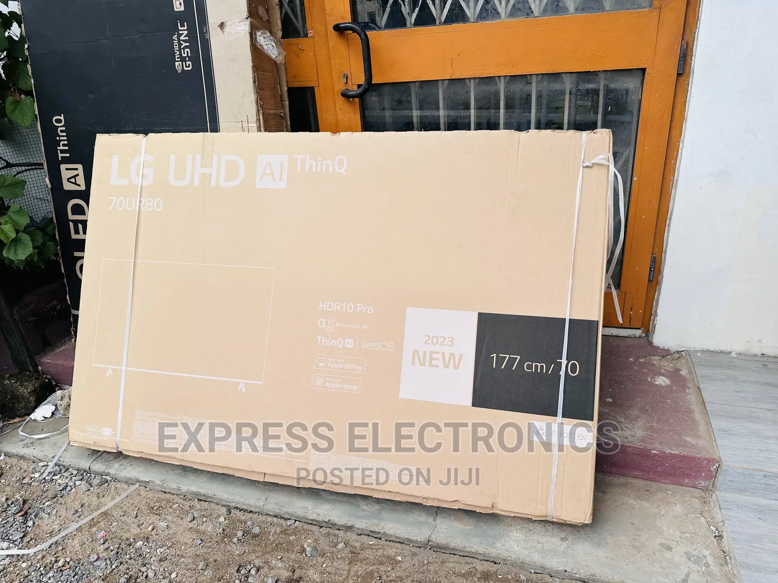 Crisper Dialogue UHD Smart 70”UR80003 Lg Tv 