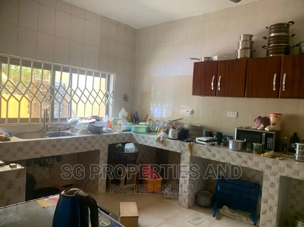 3bdrm House in Coastal, Spintex for rent