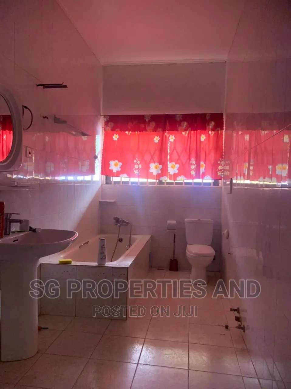 3bdrm House in Coastal, Spintex for rent