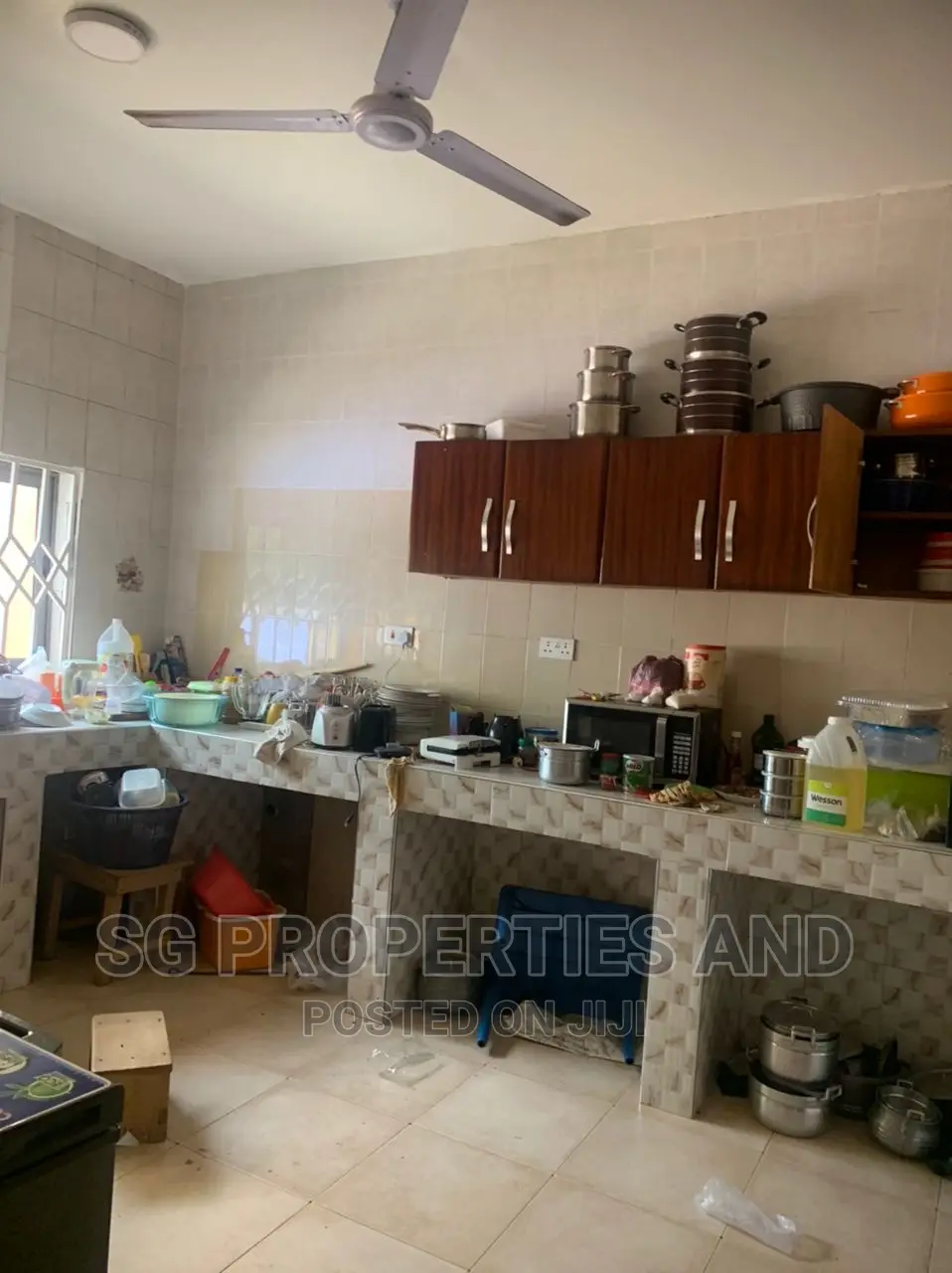 3bdrm House in Coastal, Spintex for rent