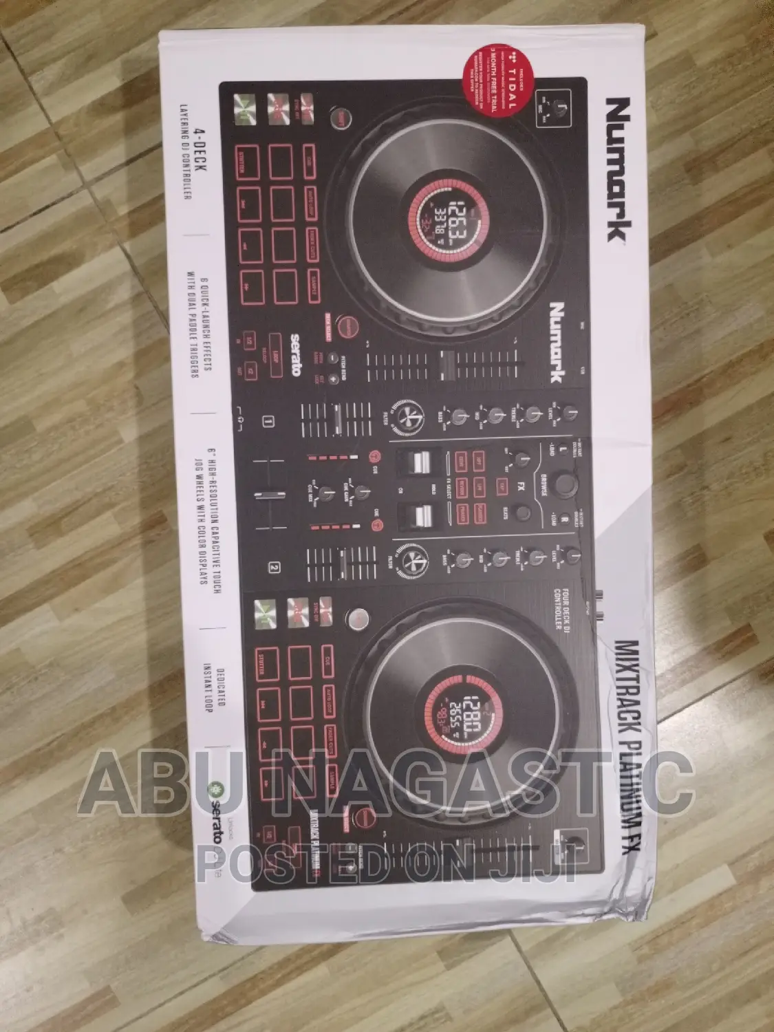 Numark Mixtrack Platinum FX