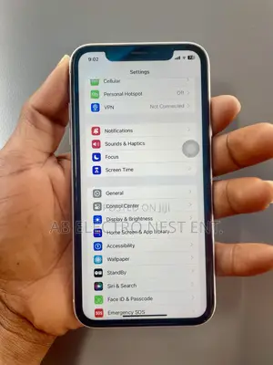 Apple iPhone XR 64 GB White