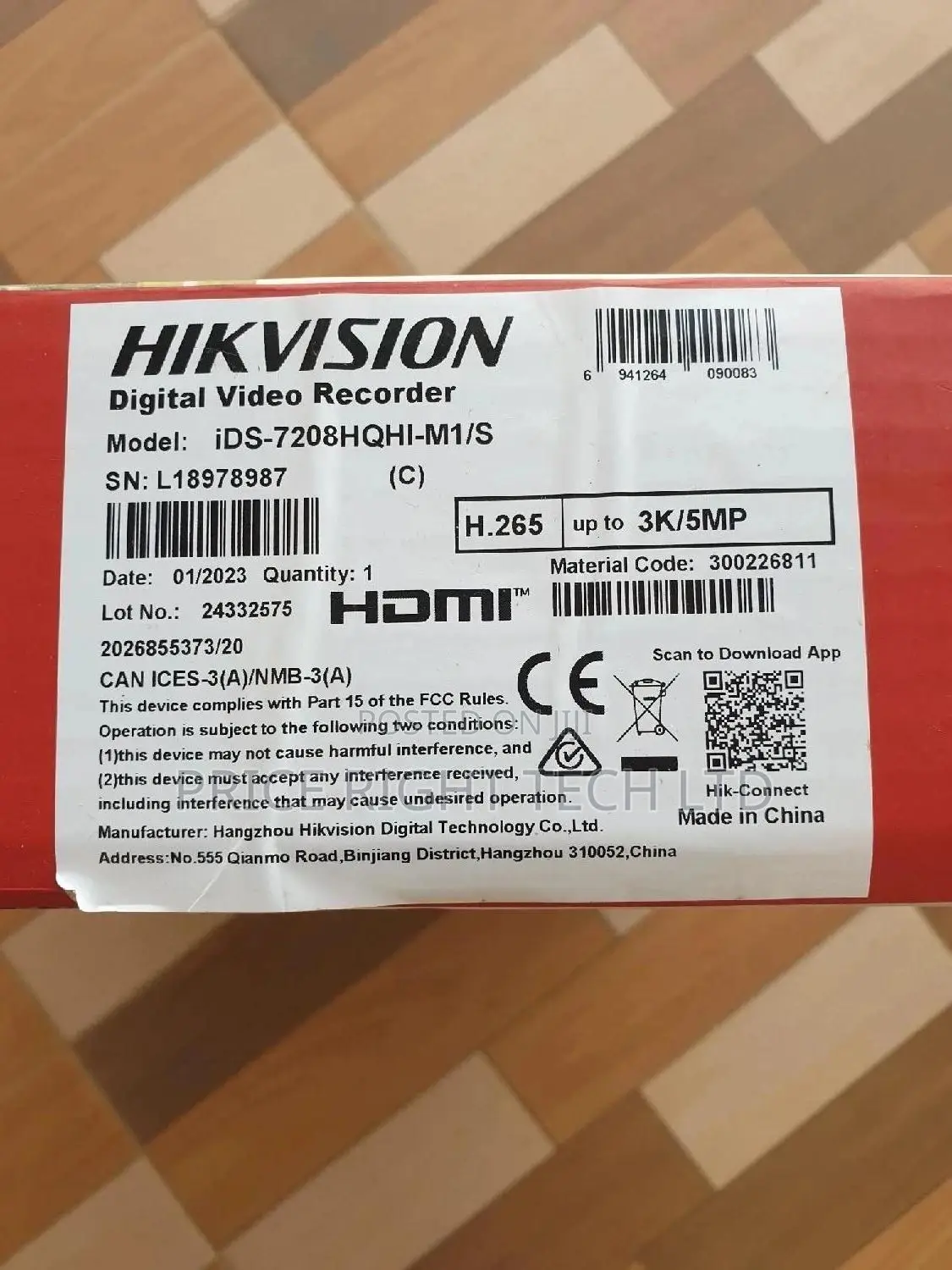 Hikvision DVR 8 Channel Up to 5MP Ids-7208hqhi-M1/S