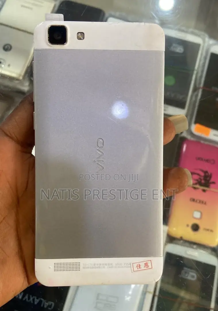 Vivo U20 64 GB Silver