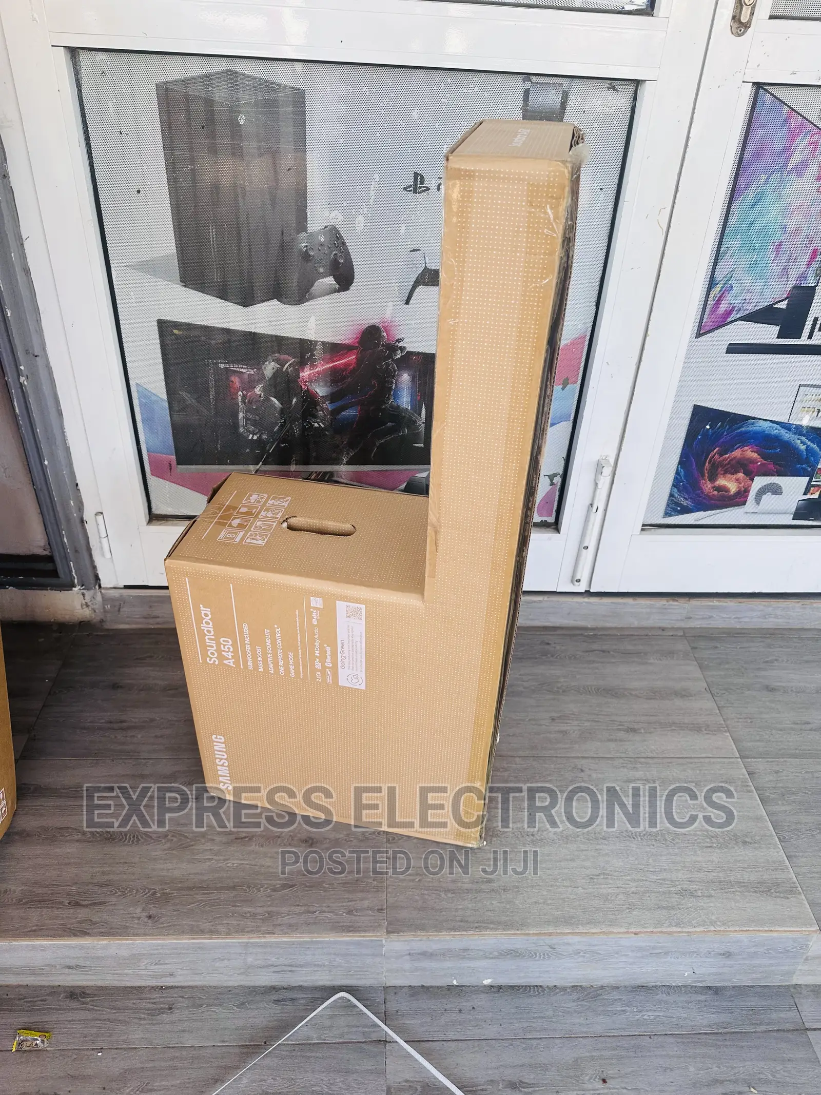 Look Very Stylish Samsung Soundbar A460 With Woofer