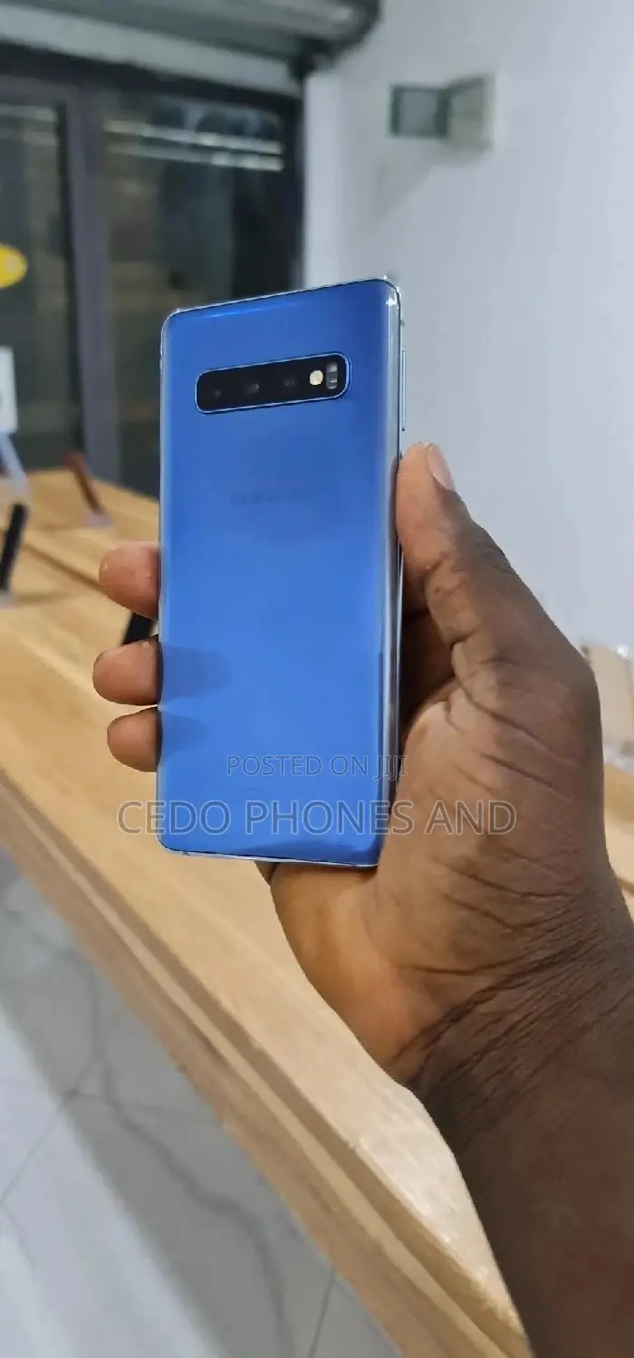 Samsung Galaxy S10 128 GB Blue
