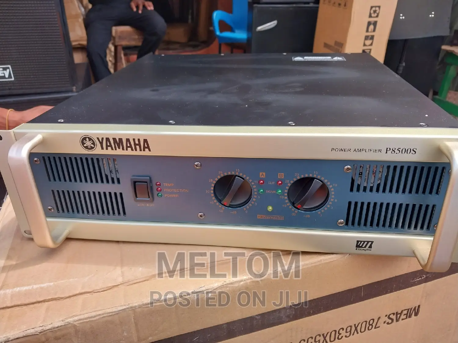 Yamaha P8500S Power Amplifier