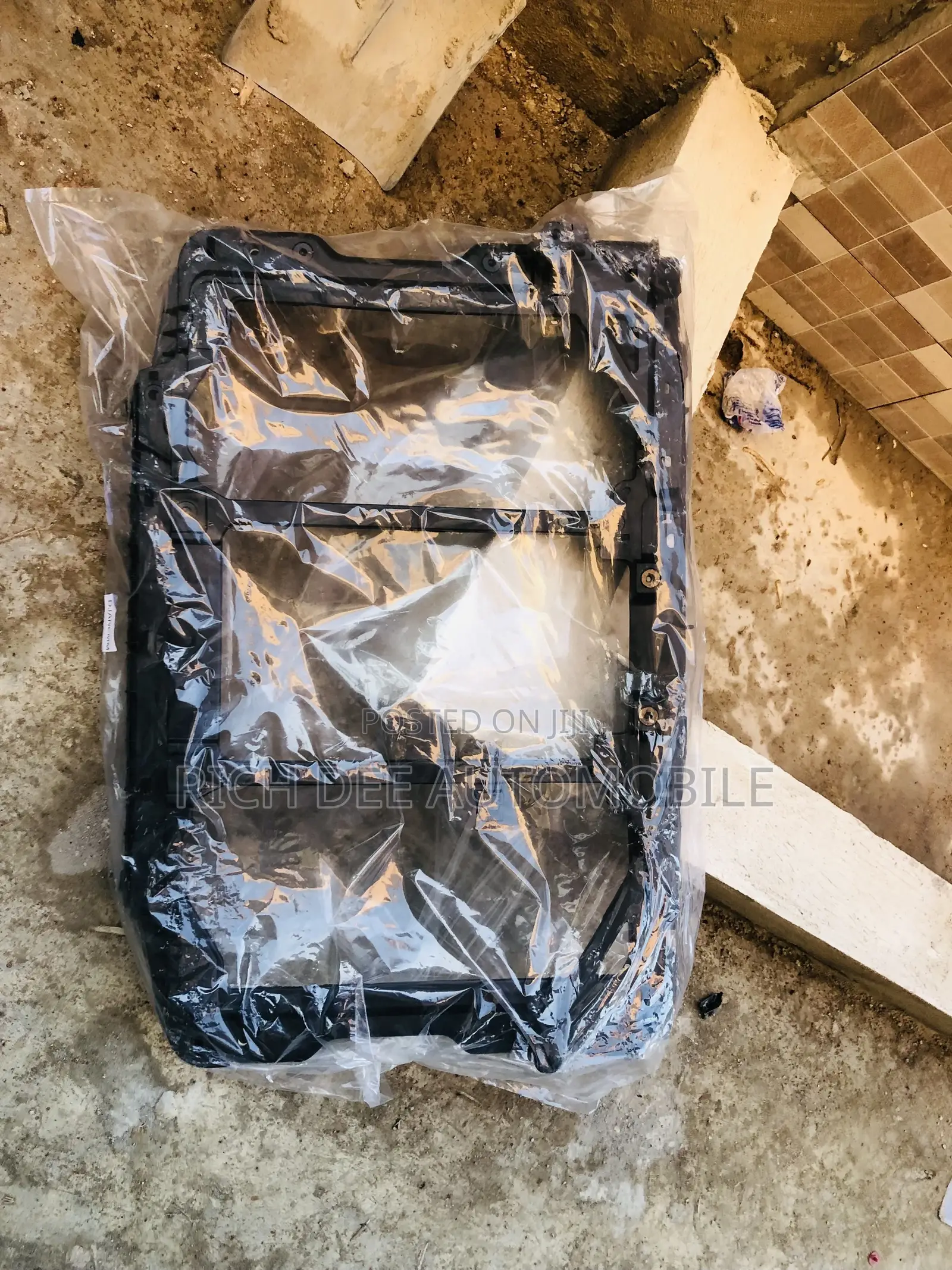 CX5 2018 Radiator Support
