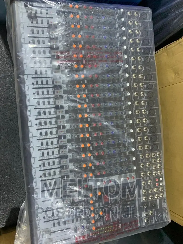 Behringer Eurodesk Sx2442fx 24channels Mixer