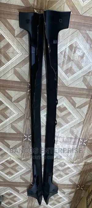 Toyota Corolla 2003-2007 Running Board Moulding