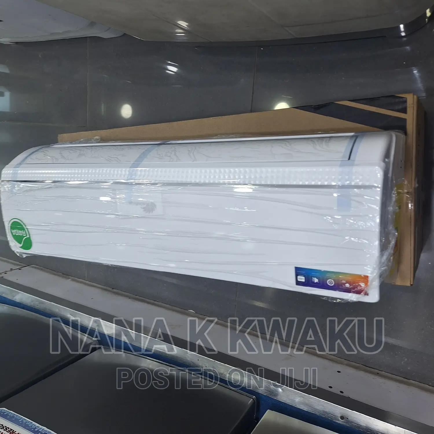 Superb Rainbow 1.5hp Split Air Condition