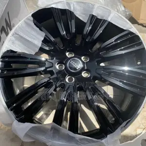 Original 2022 Range Rover Rim 22