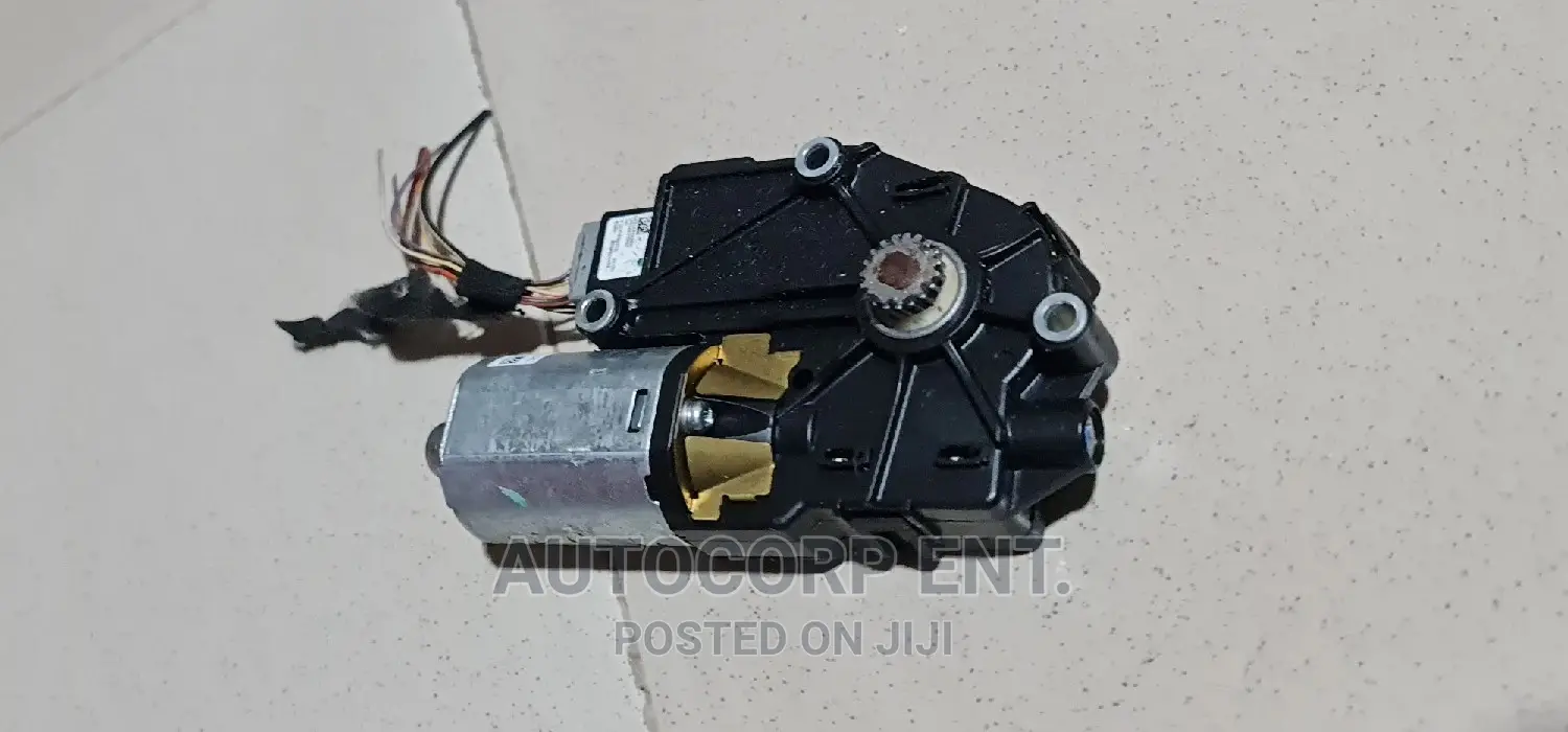 2012 - 2018 Ford Focus Sunroof Motor