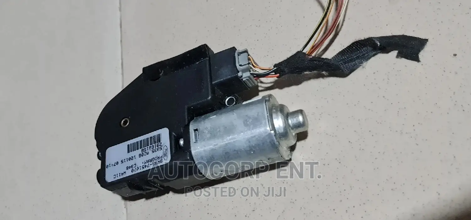 2012 - 2018 Ford Focus Sunroof Motor