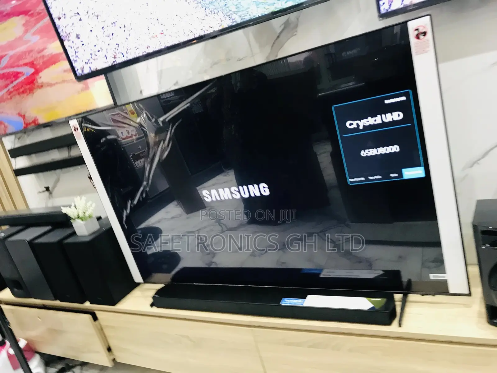 65 Inches Glossy LED BU80 Samsung UHD Smart Tv 