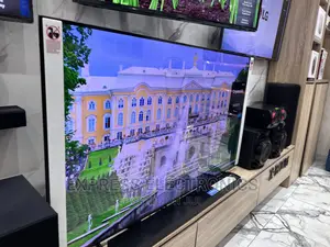 Upgrade Your Viewing Experience With Samsung UHD 65bu8002
