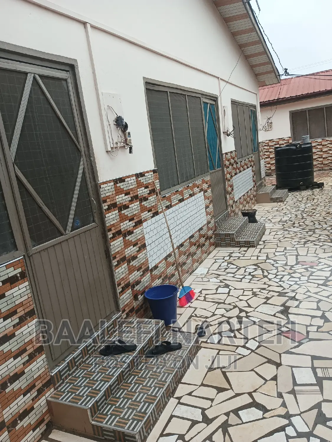 Furnished 10bdrm House in Tema Metropolitan for sale