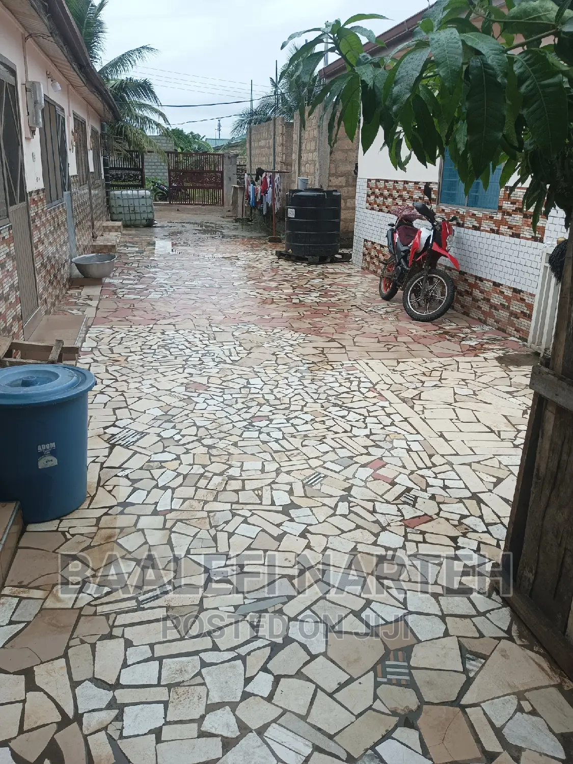 Furnished 10bdrm House in Tema Metropolitan for sale