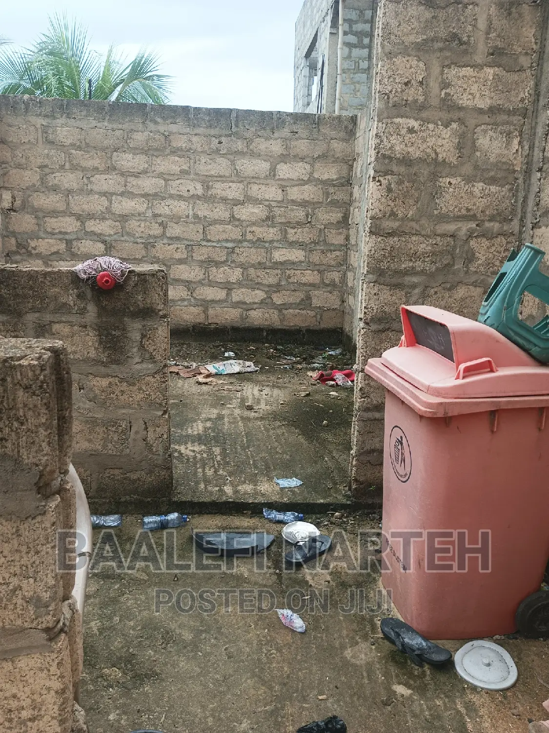 Furnished 10bdrm House in Tema Metropolitan for sale