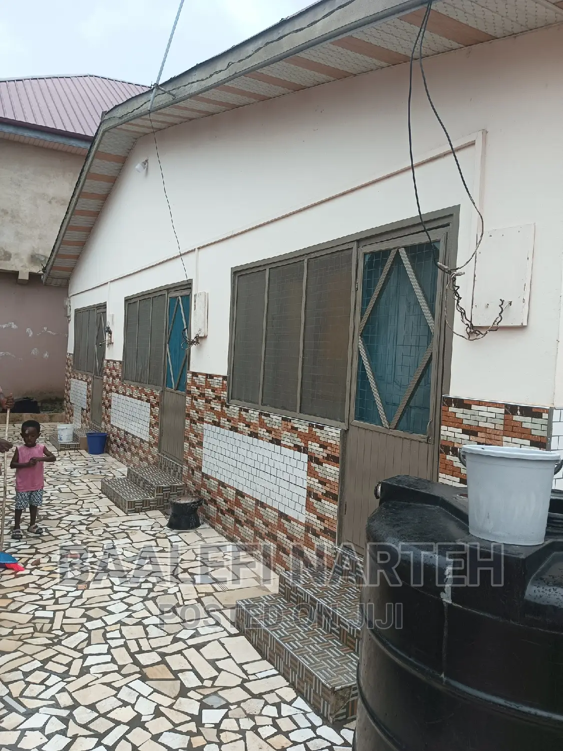 Furnished 10bdrm House in Tema Metropolitan for sale