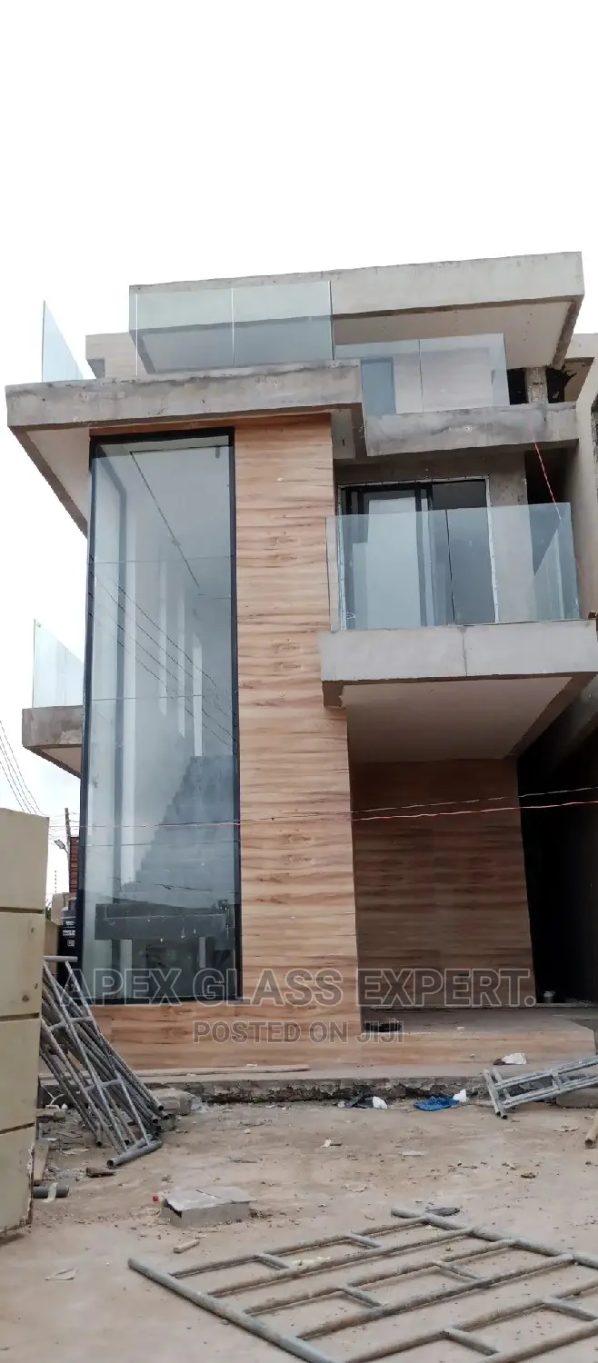 Special Curtain Wall System. Apex Glass