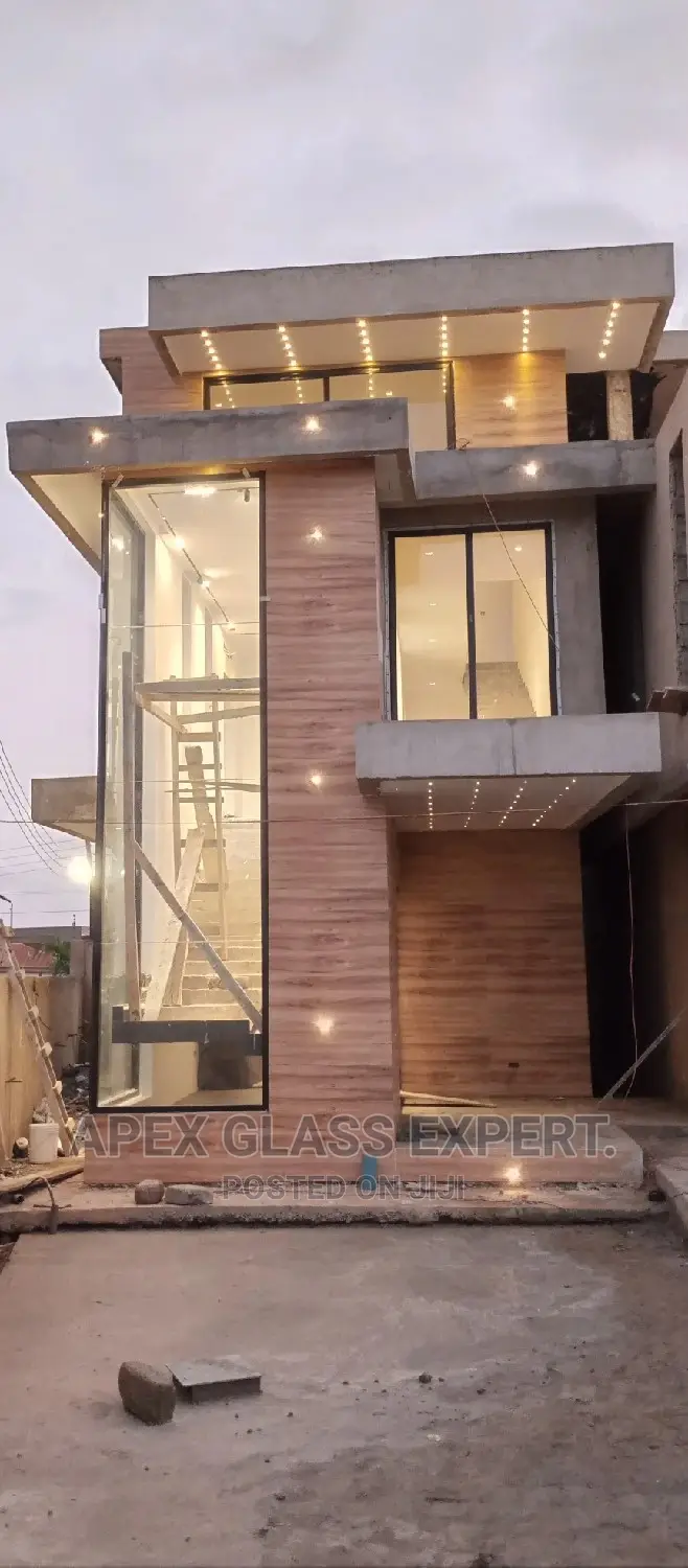 Special Curtain Wall System. Apex Glass