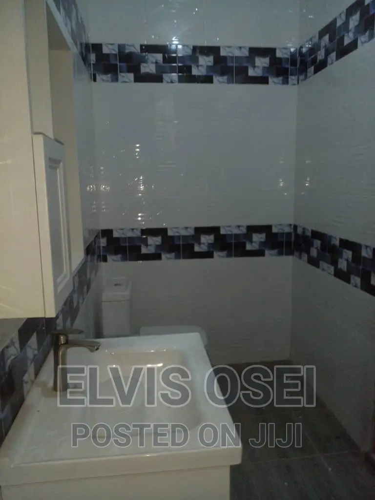 3bdrm Apartment in Tetegu, Weija for rent