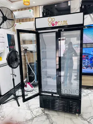Fan Assistance Cooling PVC 622-2B.Pearl Display Fridge
