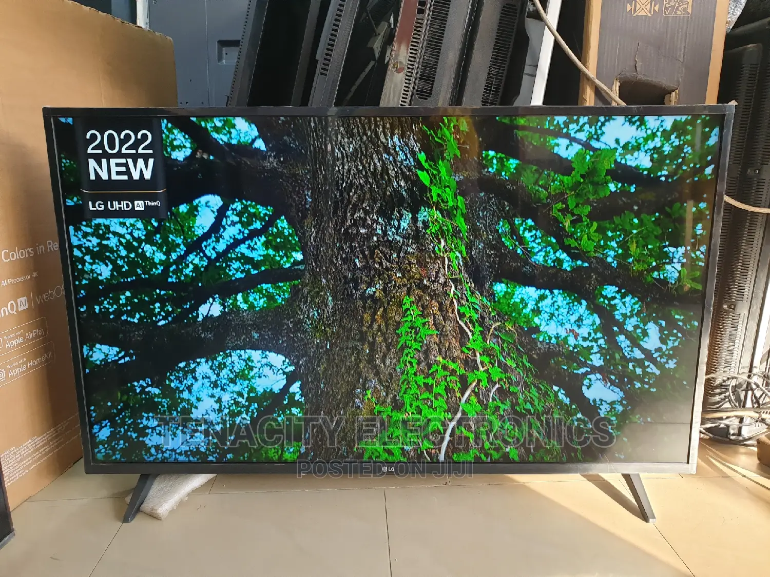 New 2022 43"Lg Uhd HDR Smart Satellite TV