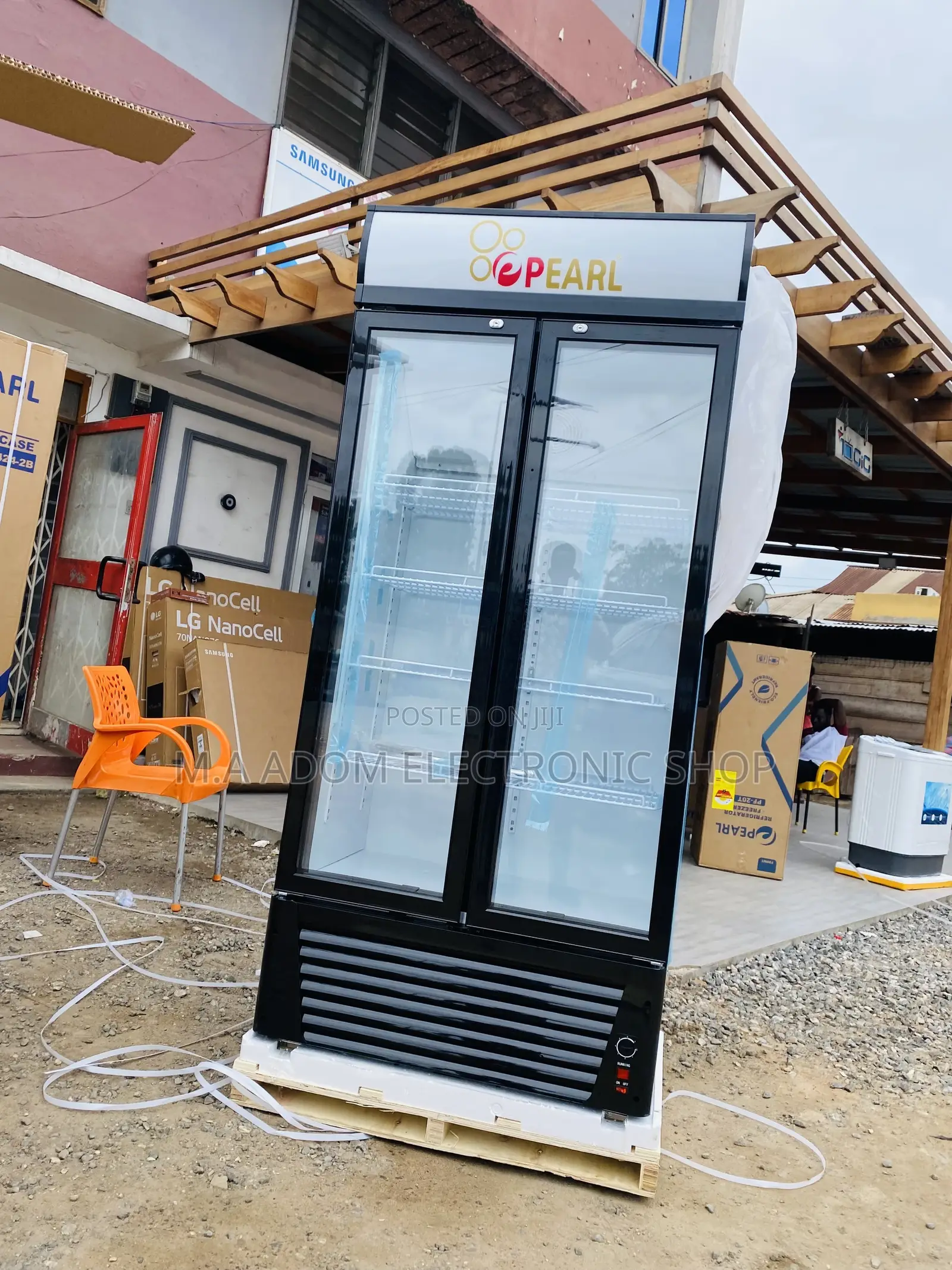 Brand New Pearl PVC 622-2b Double Door Display Fridge 