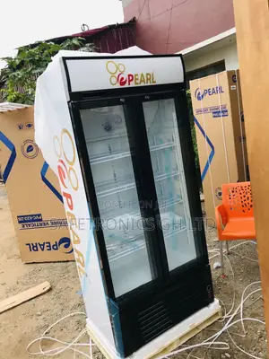 Essential Doubledoorpearl pvc-622 Glass Door Display Fridge