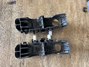 Front Bumper Side Bracket 2011-2017 Hyundai Veloster