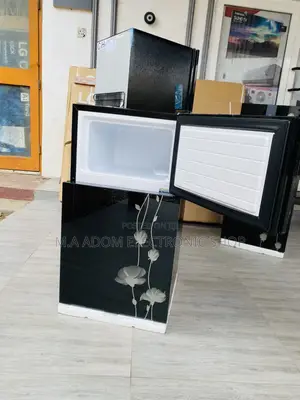 Quality Yet Affordable Pearl PF-10T Table Top Fridge,Black 