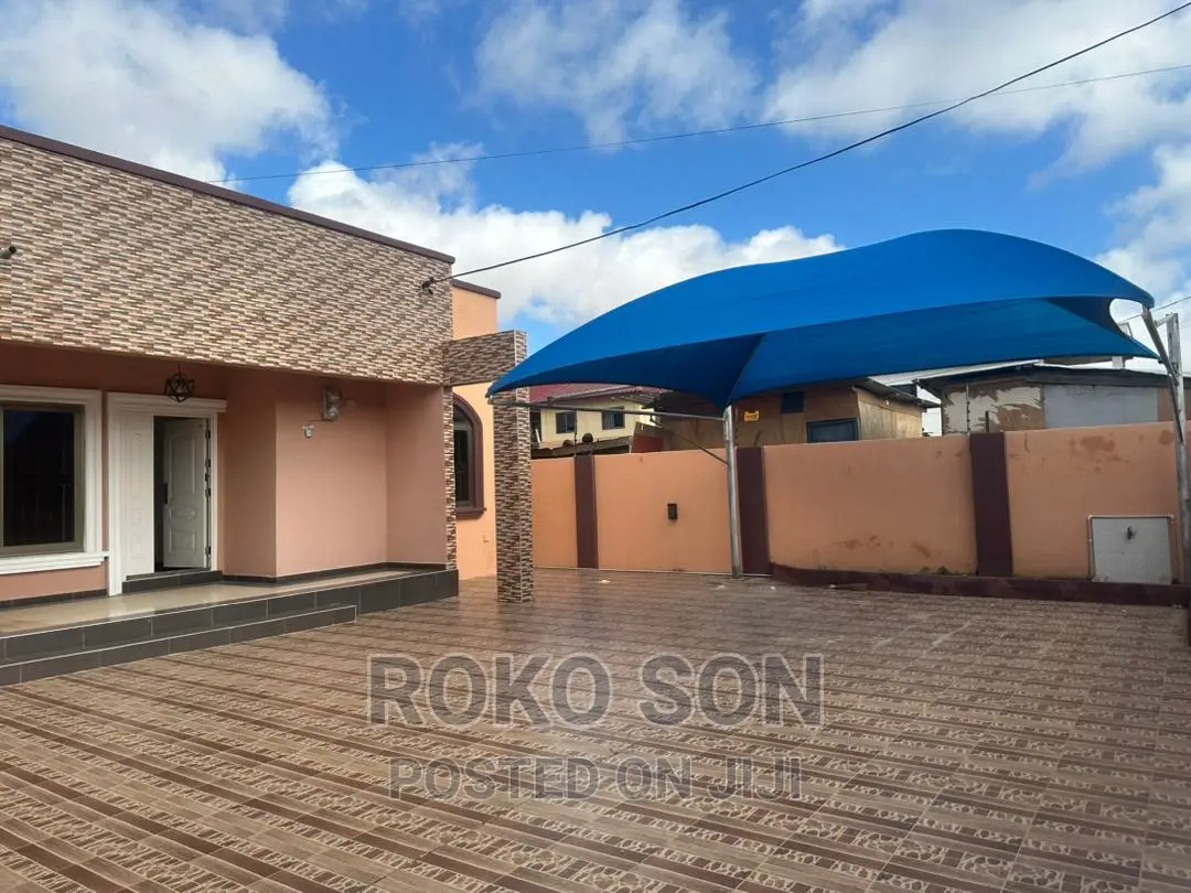3bdrm House in Dr Roko, Spintex for rent