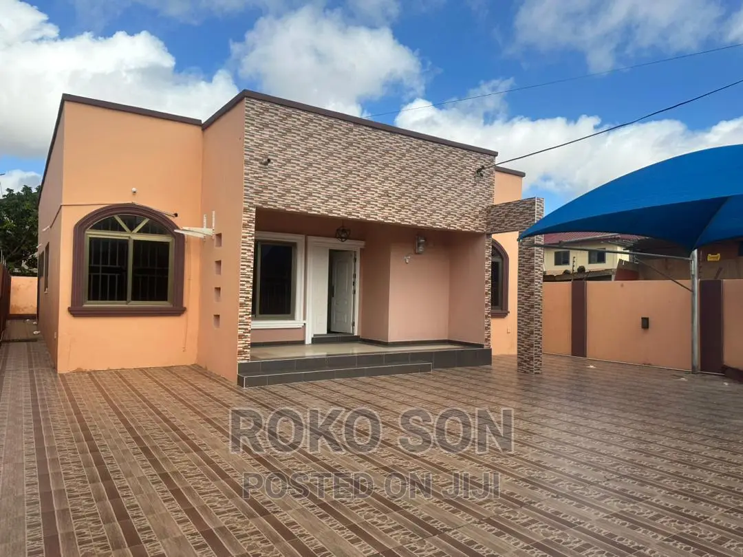 3bdrm House in Dr Roko, Spintex for rent