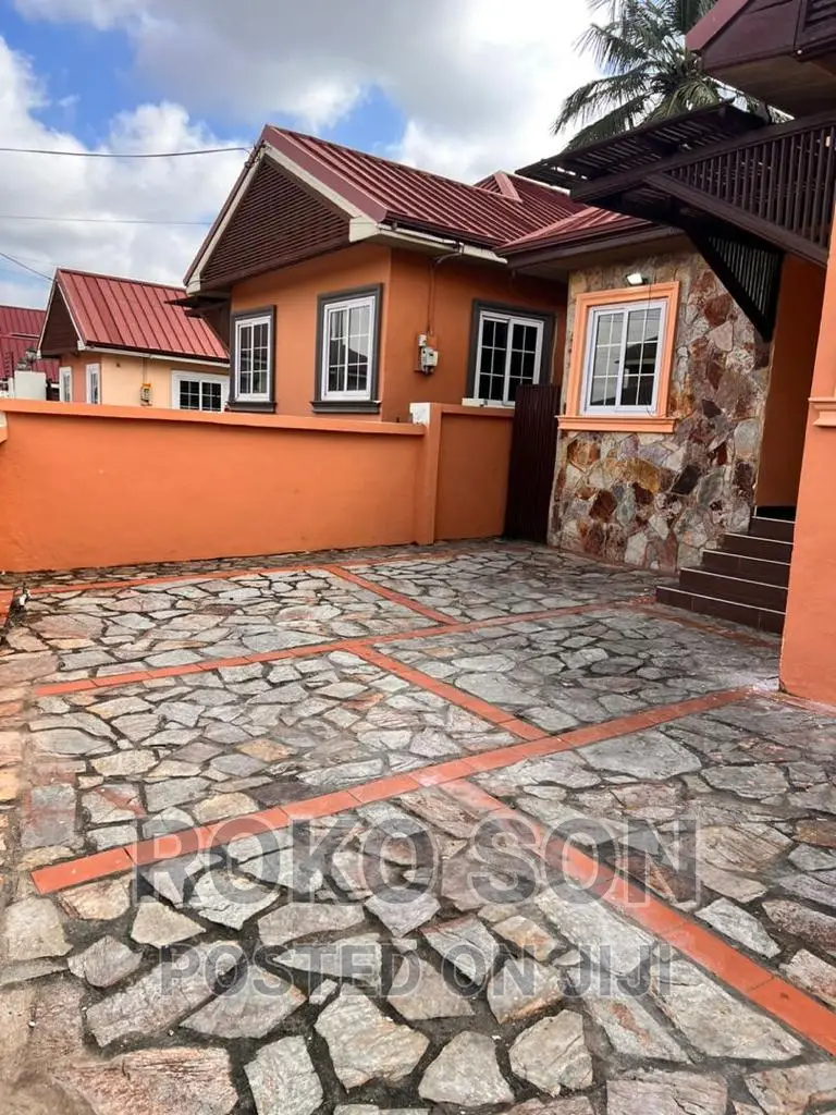 3bdrm House in Dr Roko, Abelemkpe for rent