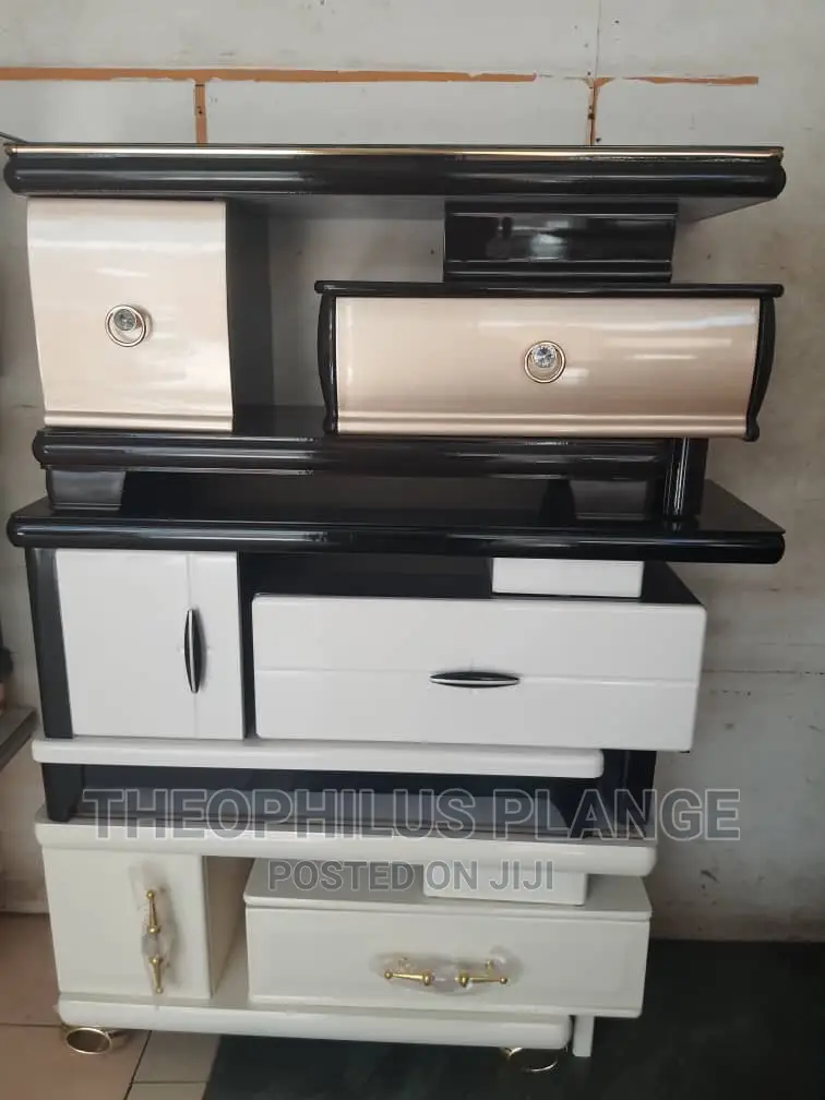 Sleek Simple TV Stand