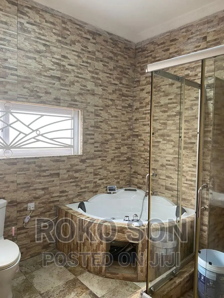 5bdrm House in Dr Roko, Achimota for rent
